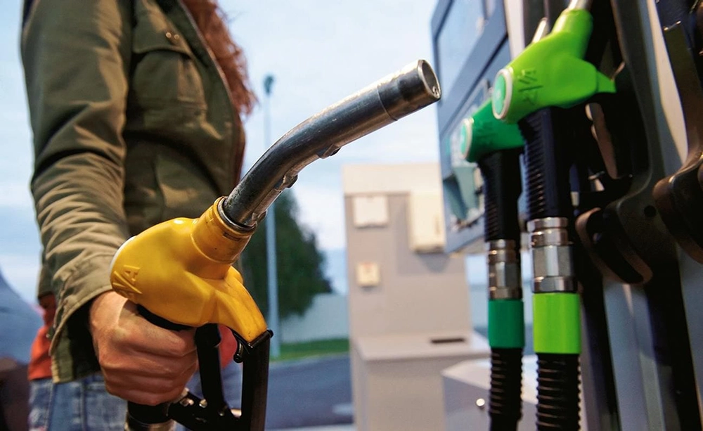 Faites des économies sur le plein de carburant en 2026 grâce à cette astuce venue d’Allemagne