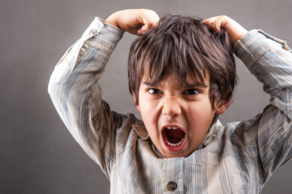 Colère, anxiété, agitation : et si l’alimentation des enfants jouait un rôle clé ?