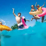 enfants piscine été