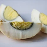 le jaune d’un oeuf dur devient vert